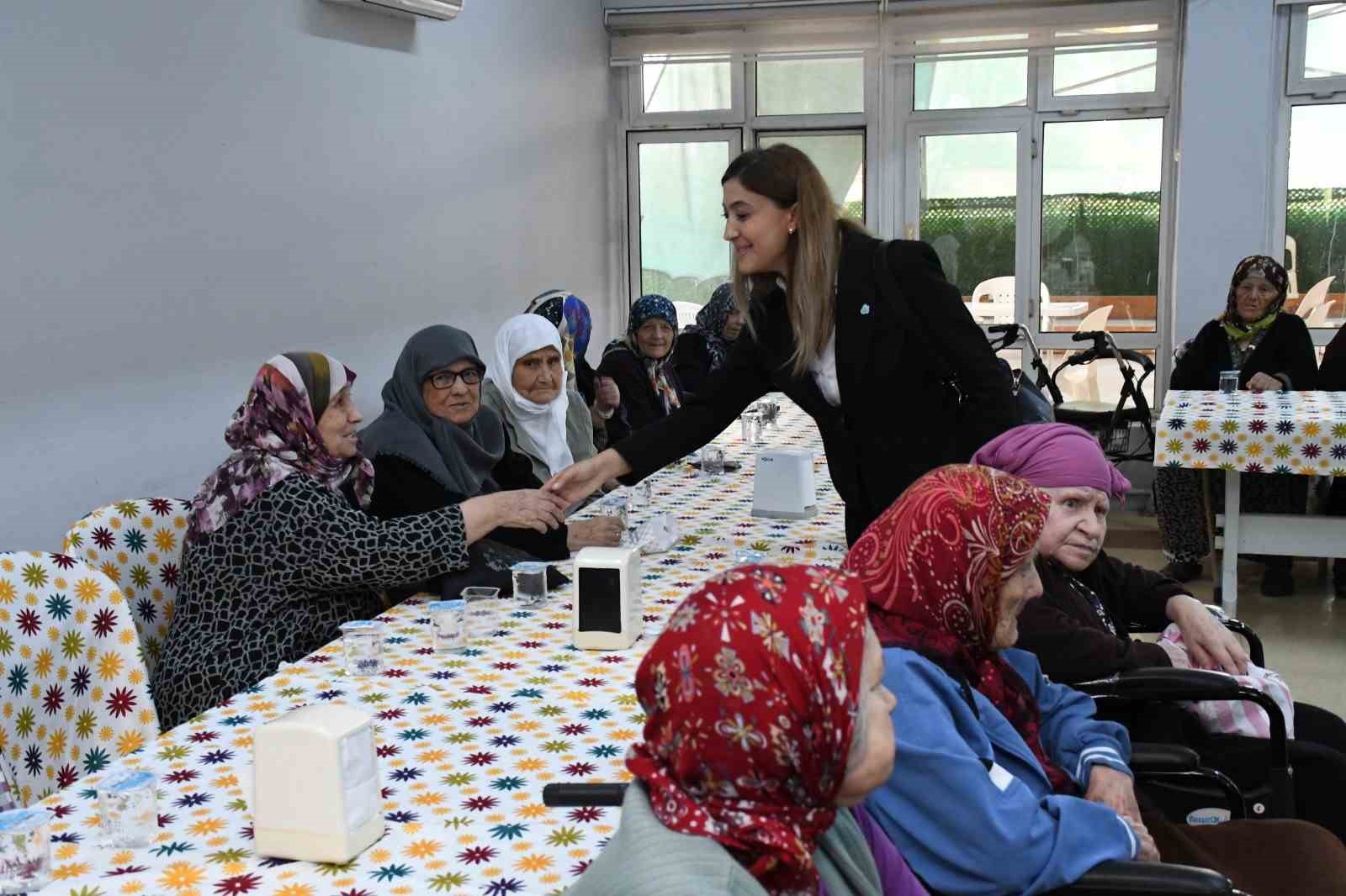 Balıkesir Büyükşehir’den Yaşlılar Günü’nde anlamlı ziyaretler
