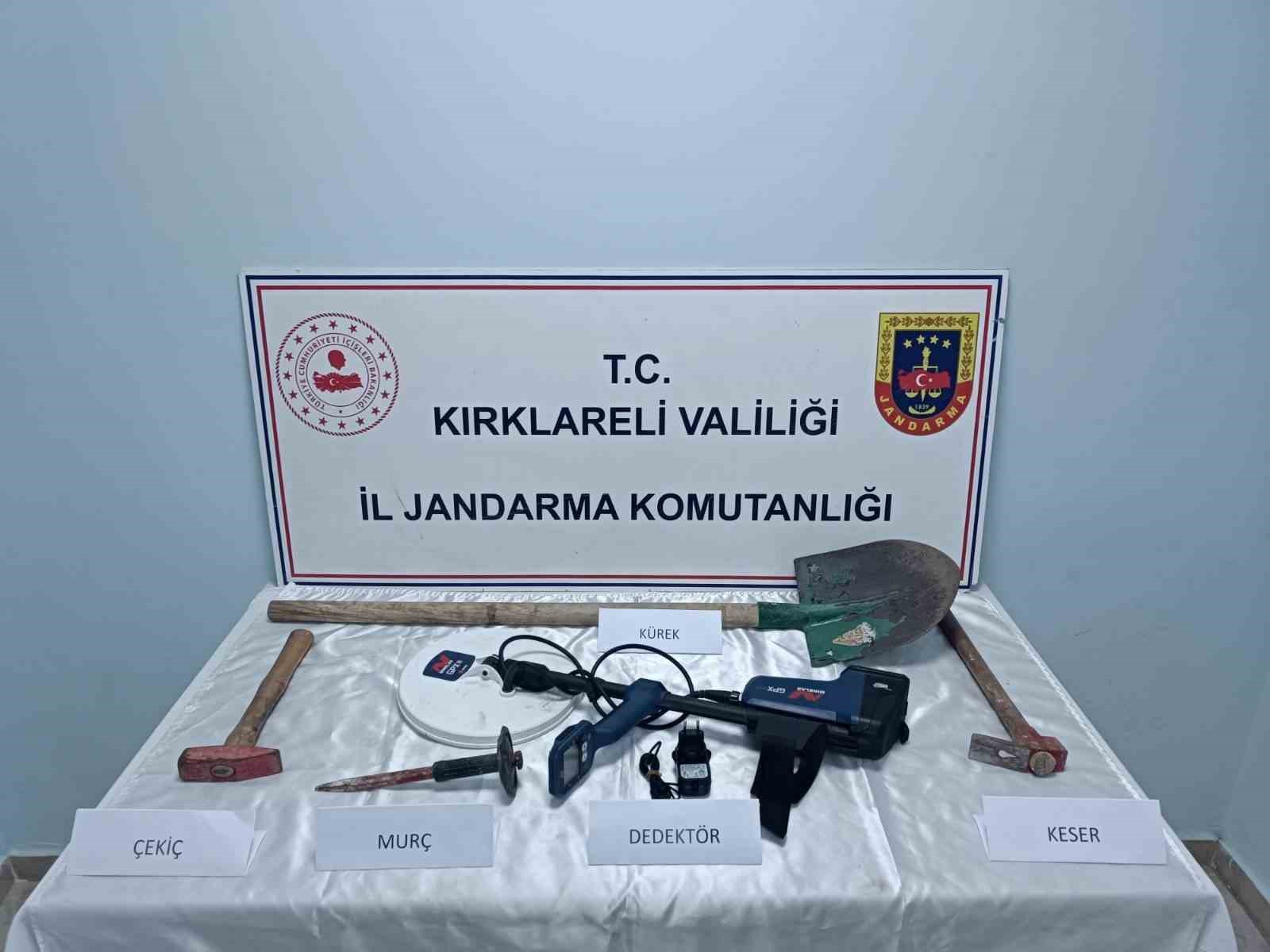 Kırklareli&rsquo;nde ka&ccedil;ak&ccedil;ılık operasyonu: 15 g&ouml;zaltı
