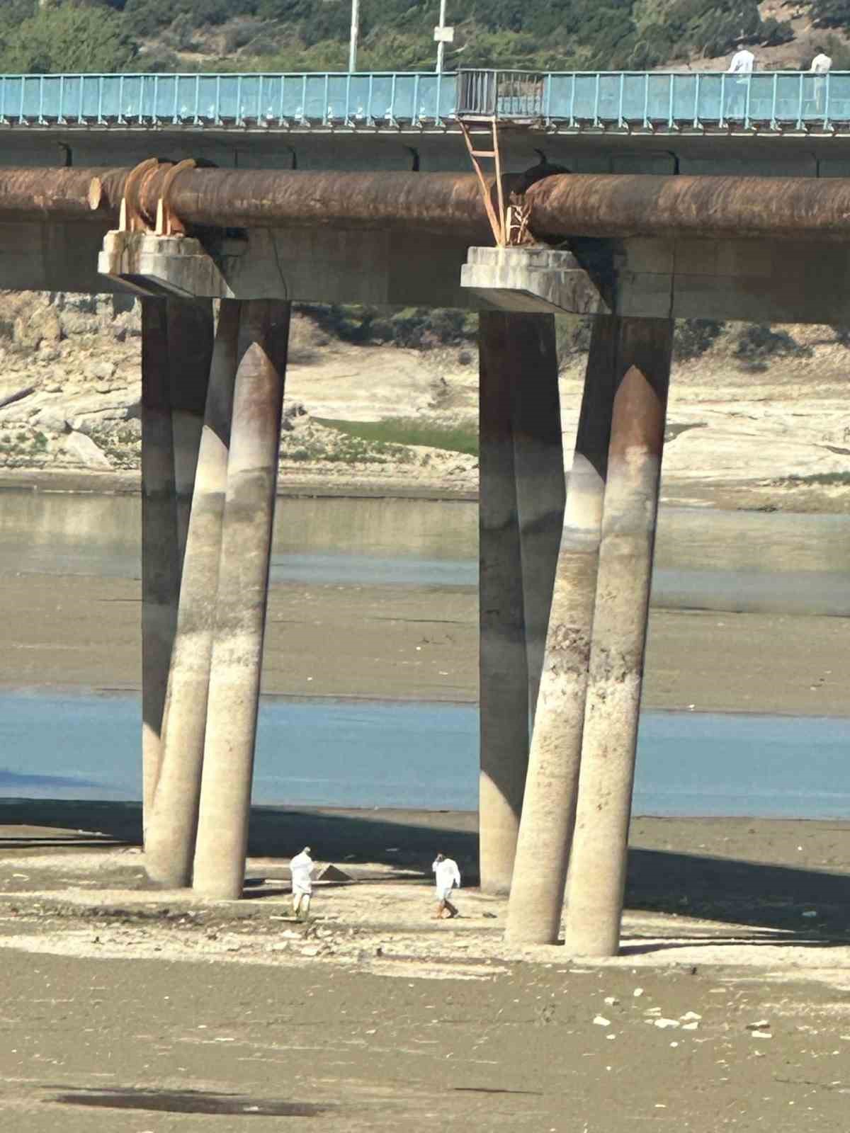 G&ouml;lde el bombası &ccedil;ıktı
