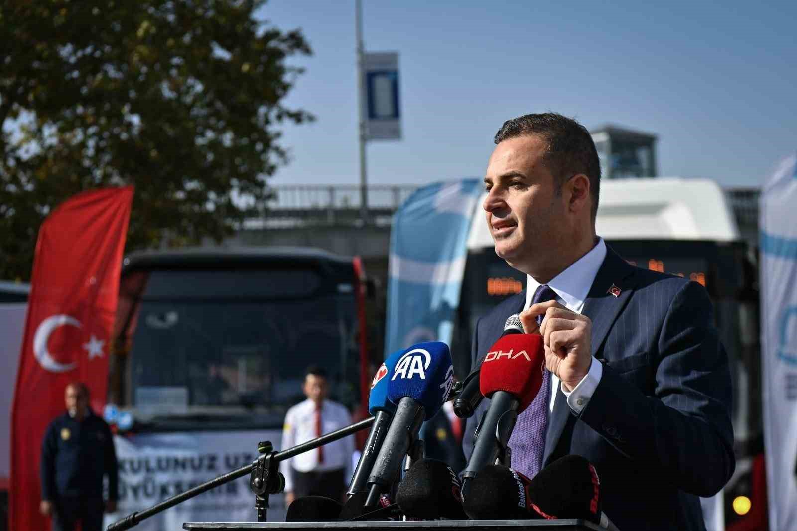 Balıkesir&rsquo;de &uuml;cretsiz servisler &ouml;ğrencilerin hizmetinde
