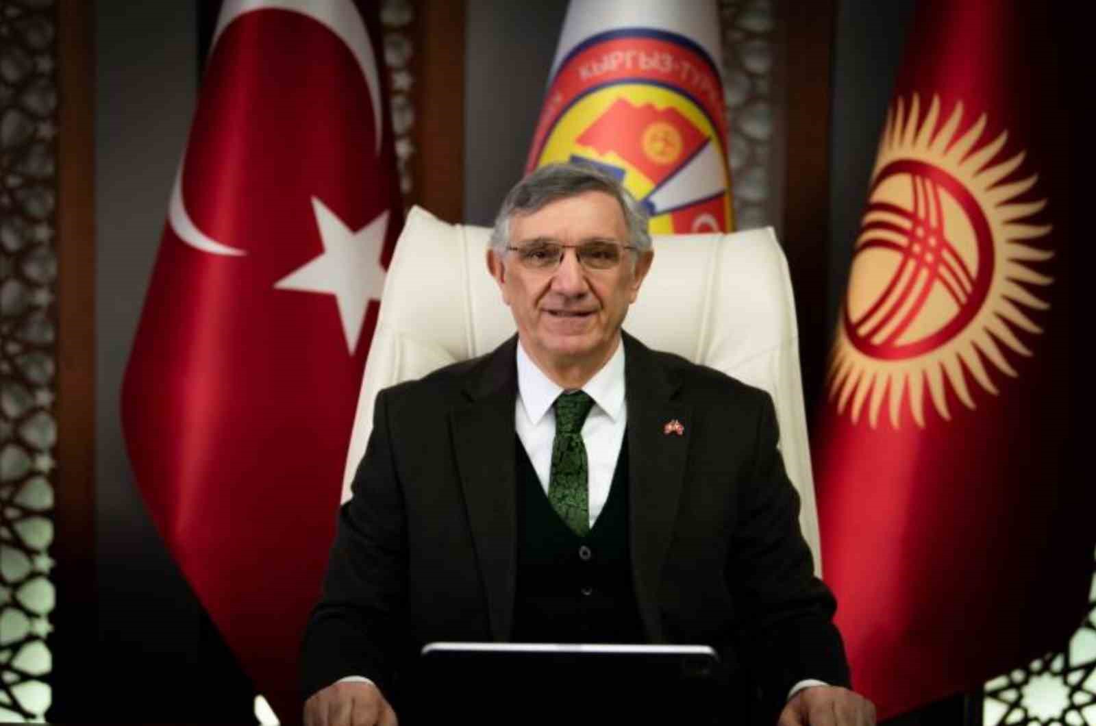 Rekt&ouml;r Ceylan, T&uuml;rkistan coğrafyasındaki kutlu g&ouml;revine devam ediyor
