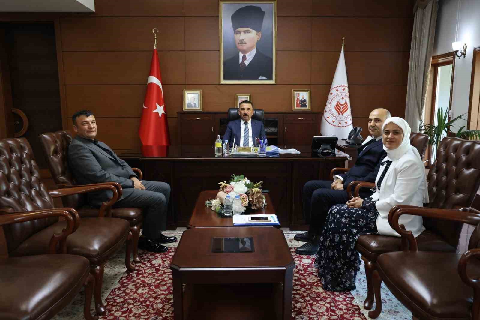 Zonguldak&rsquo;ta &ldquo;Temiz &Ccedil;evre Sağlıklı Yaşam&rdquo; ve &ldquo;Madenciler Varsa Umut Vardır&rdquo; projelerinin protokolleri imzalandı
