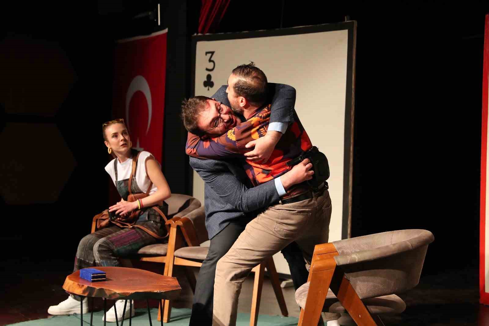 Merkezefendi Kent Tiyatrosunun Ekim ayı dolu dolu ge&ccedil;ecek
