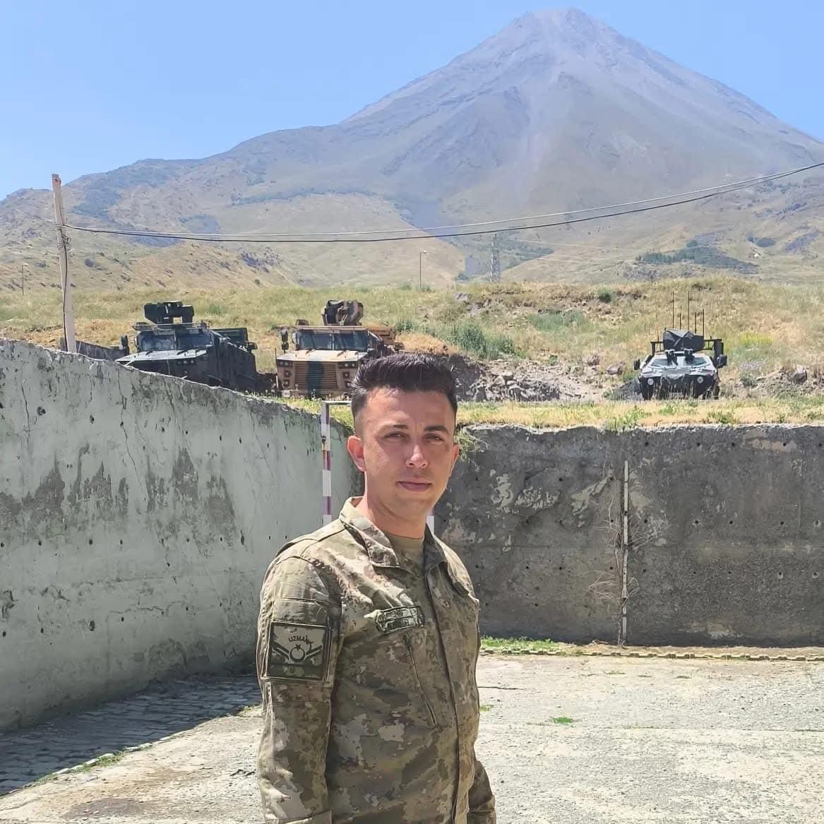 Şehit Piyade Uzman &Ccedil;avuş Burak Geniş memleketi Yenice&rsquo;de toprağa verildi
