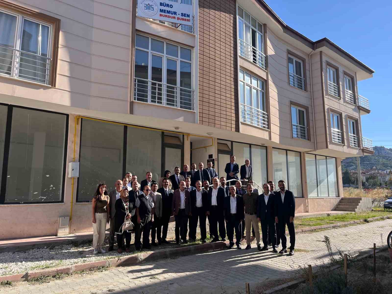 B&uuml;ro Memur-Sen Burdur Şubesi hizmete a&ccedil;ıldı
