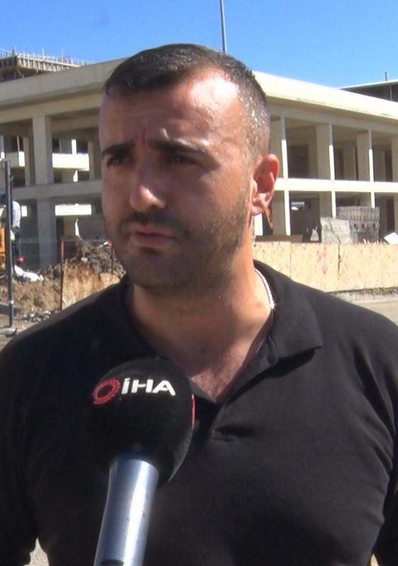 Ankara’da doğalgaz patlaması sonrası çıkan yangın otomobili küle çevirdi