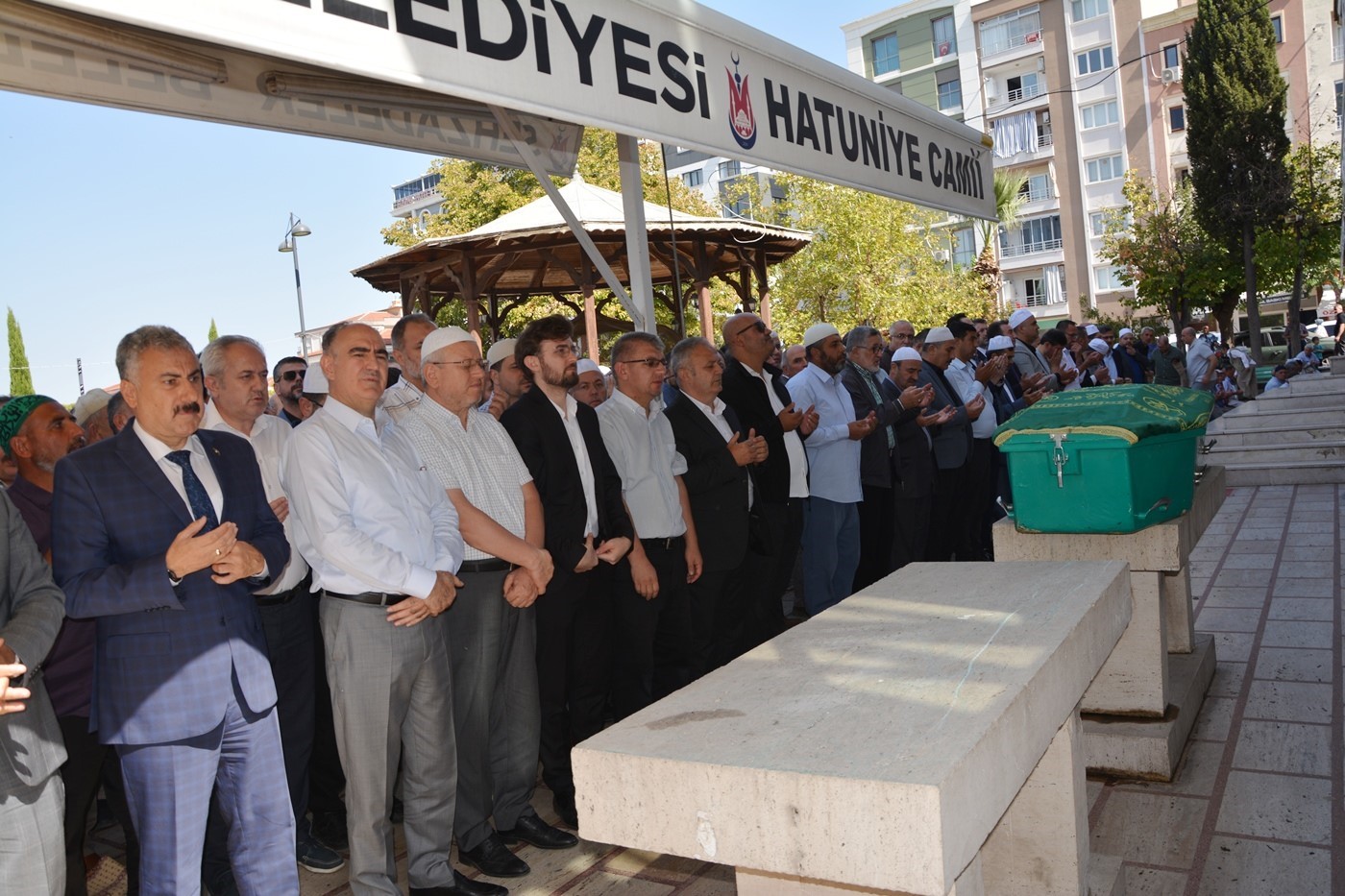 M&uuml;ft&uuml; Ceyhan son yolculuğuna uğurlandı
