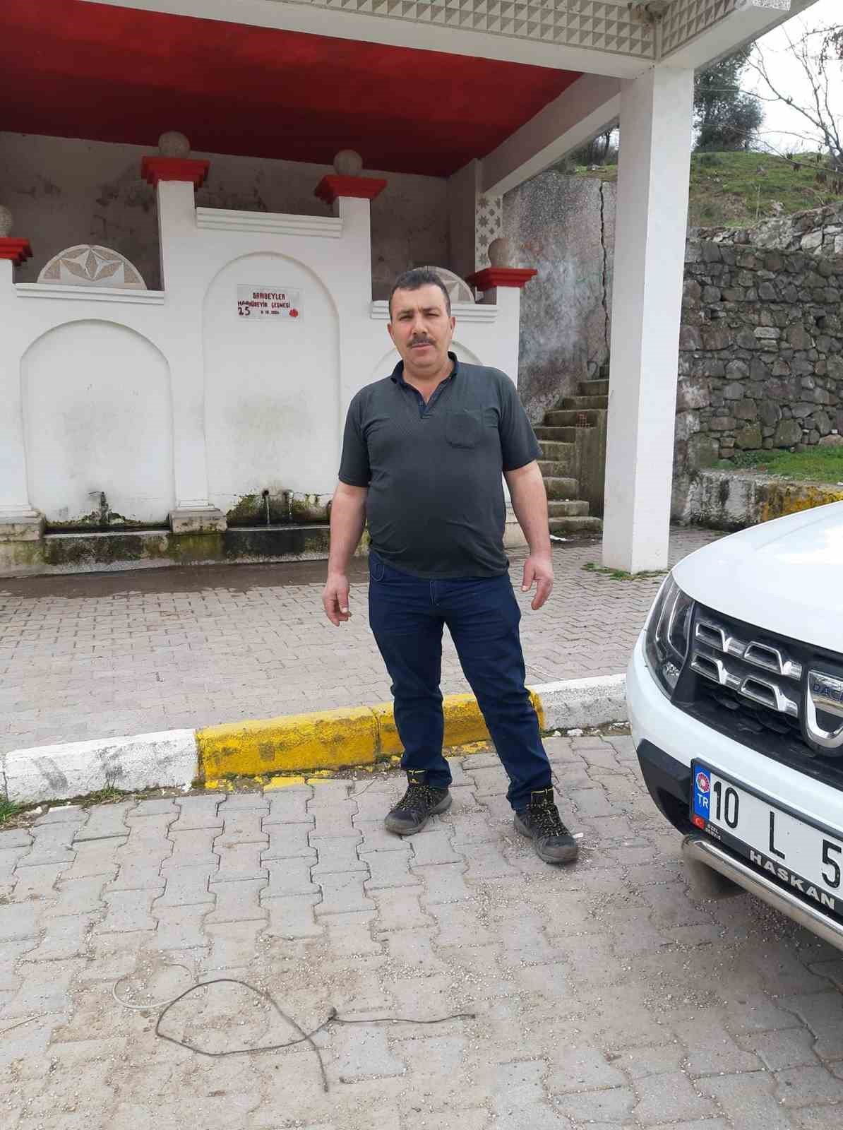 B&uuml;y&uuml;kbaş hayvanın teptiği adam hayatını kaybetti
