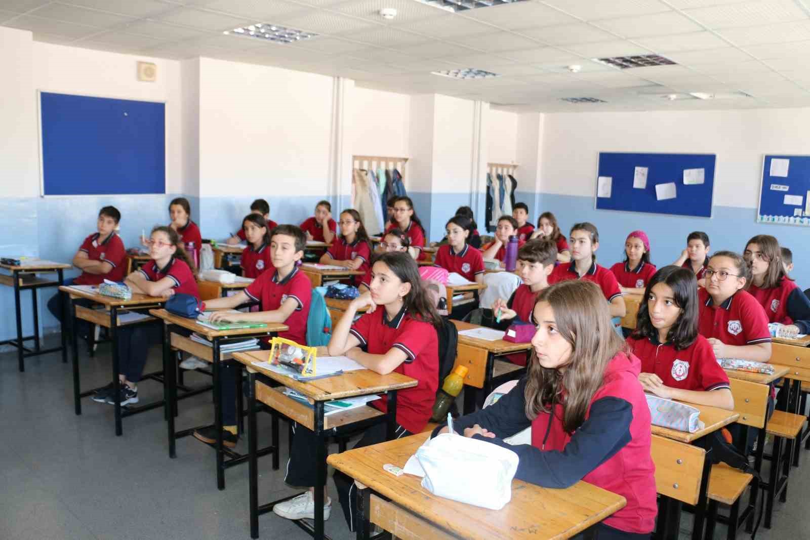 Erzincan&rsquo;da bin &ouml;ğrenciye eğitim verilecek
