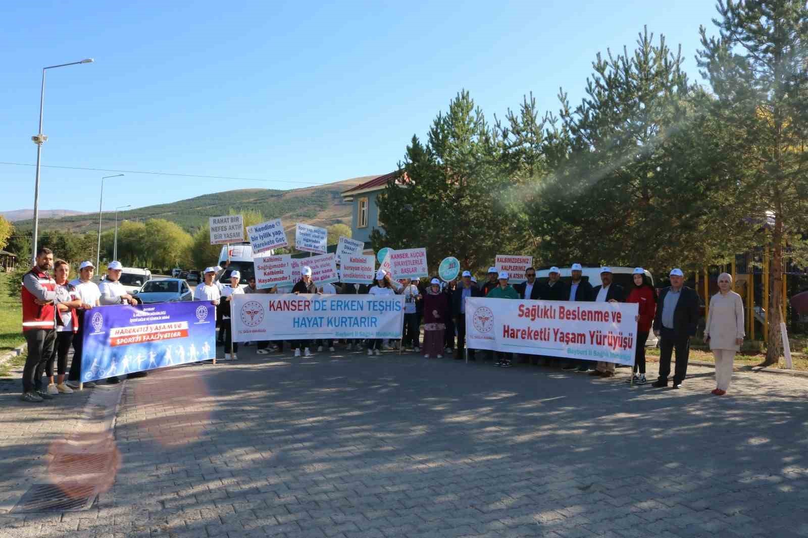 Bayburt’ta sağlık yaşama dikkat çekmek için yürüyüş yapıldı