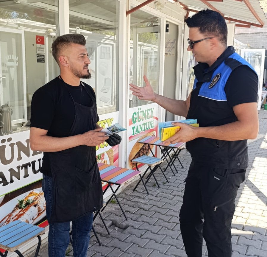 Polis ekipleri, vatandaşları dikkatli olmaları konusunda uyardı
