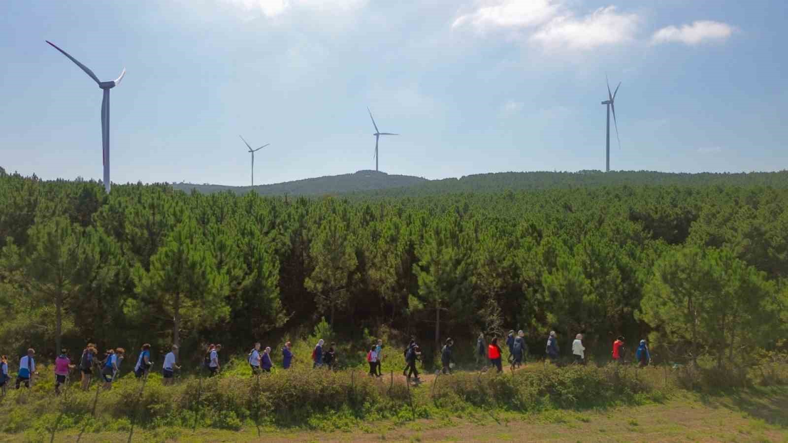 Doğayla iç içe eşsiz manzaranın keyfini çıkardılar
