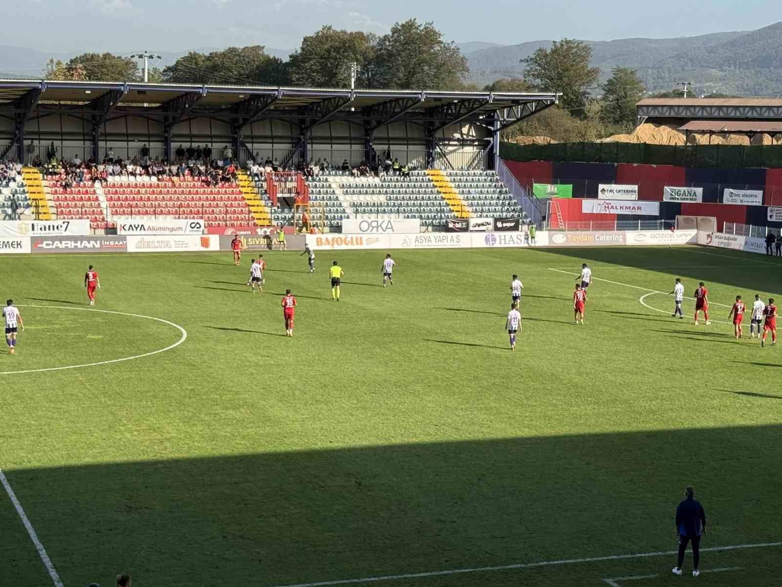 TFF 3. Lig: Düzcespor: 0 - Artvin Hopaspor: 0