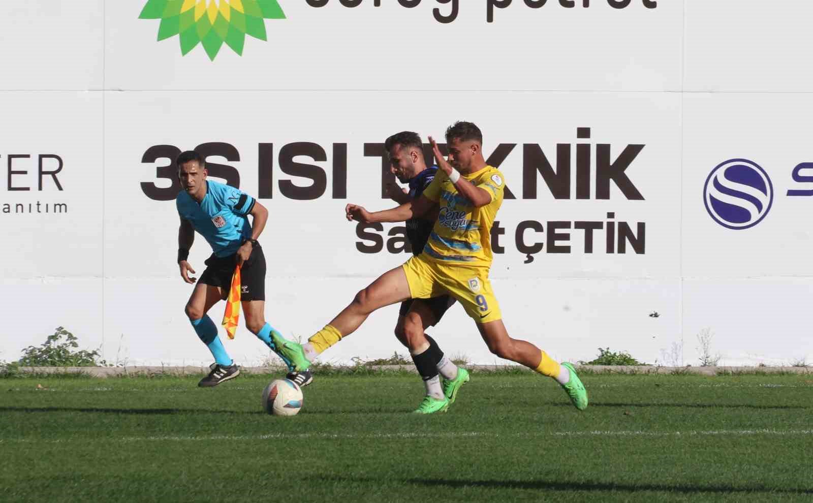 TFF 2. Lig: Belediye Derincespor: 1 - Erbaaspor: 1