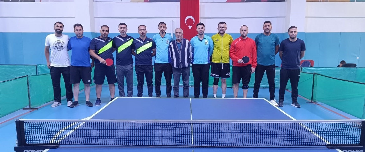 Erzincan&rsquo;da 2. Kamu Spor Oyunları Masa Tenisi turnuvası tamamlandı

