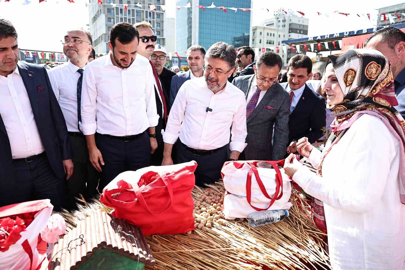 Bağcılar Belediyesi’nden ‘Bağcılar’ın Yıldızları Sokak Muhafızları’ projesinde 2 bin 446 çocuk ödüllendirildi
