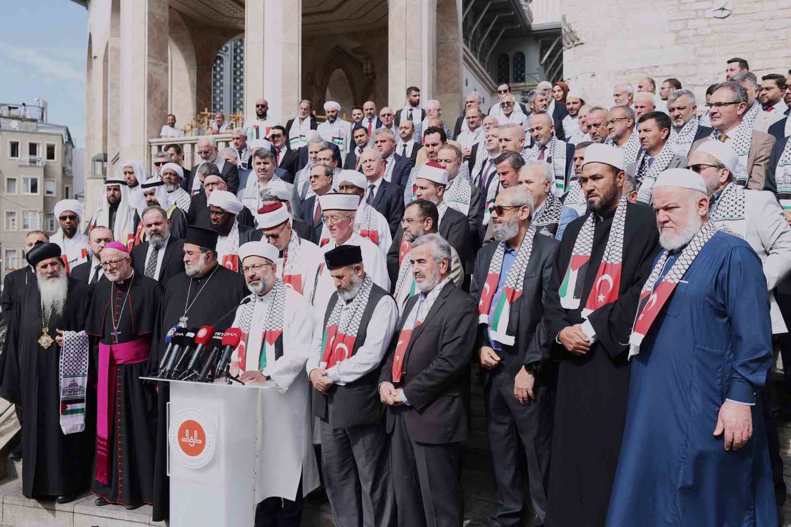 Diyanet İşleri Başkanı Erbaş’tan "Barışa Çağrı" açıklaması
