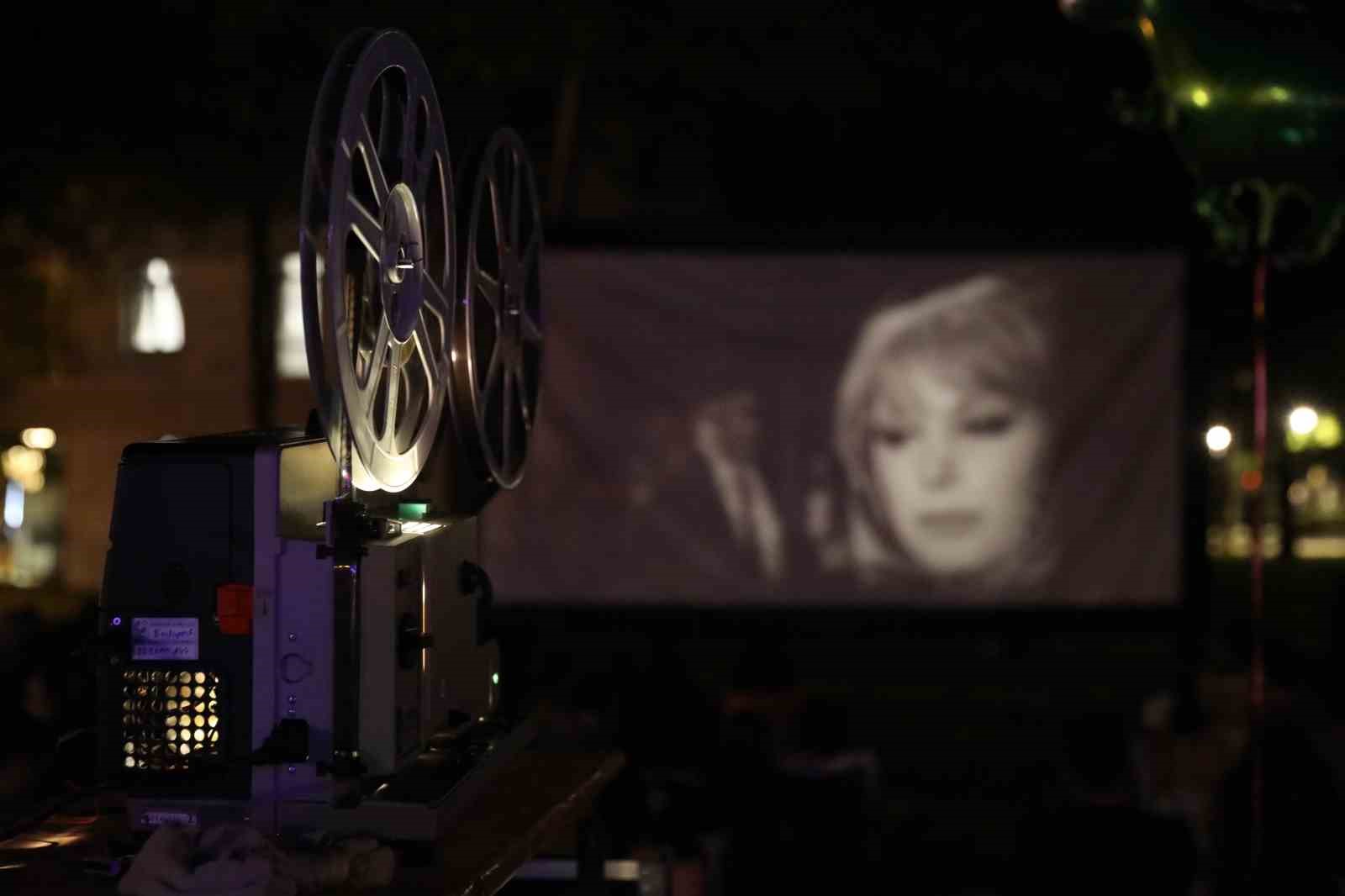 Yeşilçam Festivali’nde nostalji rüzgarı esti