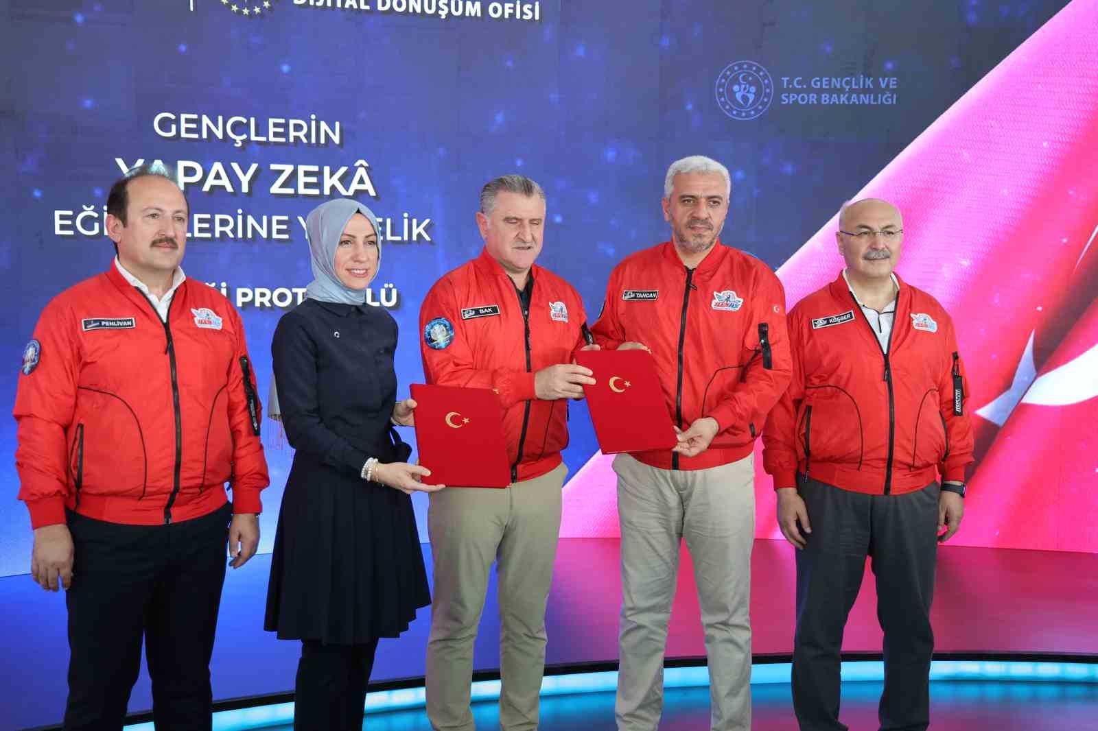 Bakan Bak: "Yapay zeka g&uuml;n&uuml;m&uuml;z&uuml;n b&uuml;y&uuml;yen bir ger&ccedil;eği"
