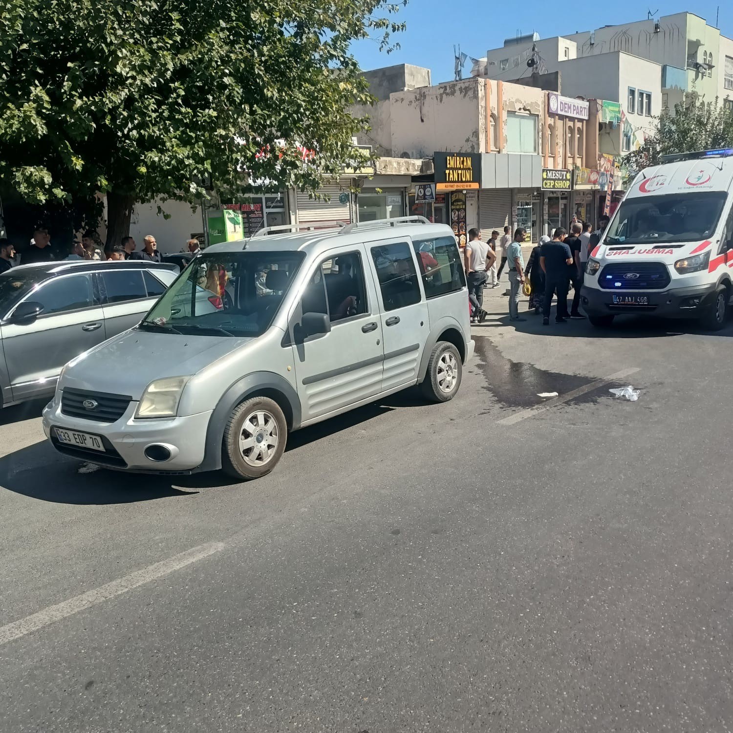 Midyat’ta kamyonetin çarptığı yaya yaralandı