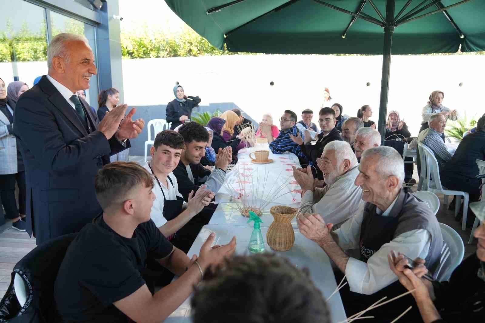 Ümraniye Belediyesi’nden iki kuşak arası dayanışma ve farkındalık buluşması