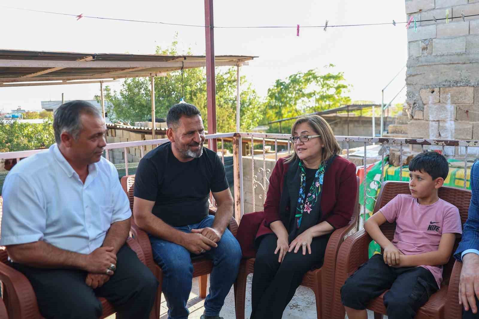 Başkan Şahin, doğuştan kulağı olmayan Sabri’nin hayallerine dokundu