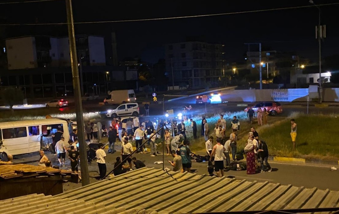 Antalya’da düğün dönüşü 22 kişinin yaralandığı feci kazada acı haber
