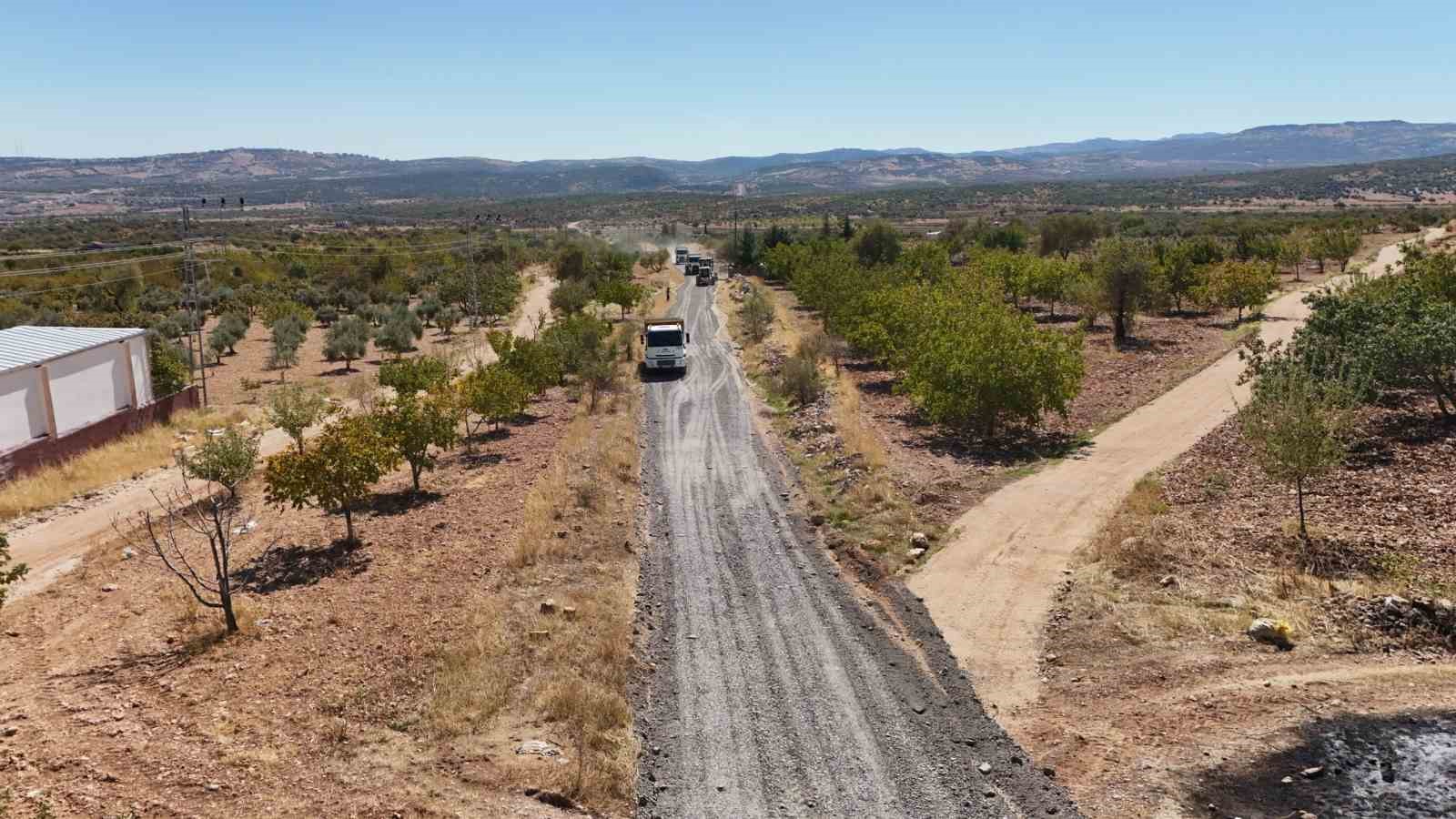 Karpuzkaya - Serintepe yolu yenilendi