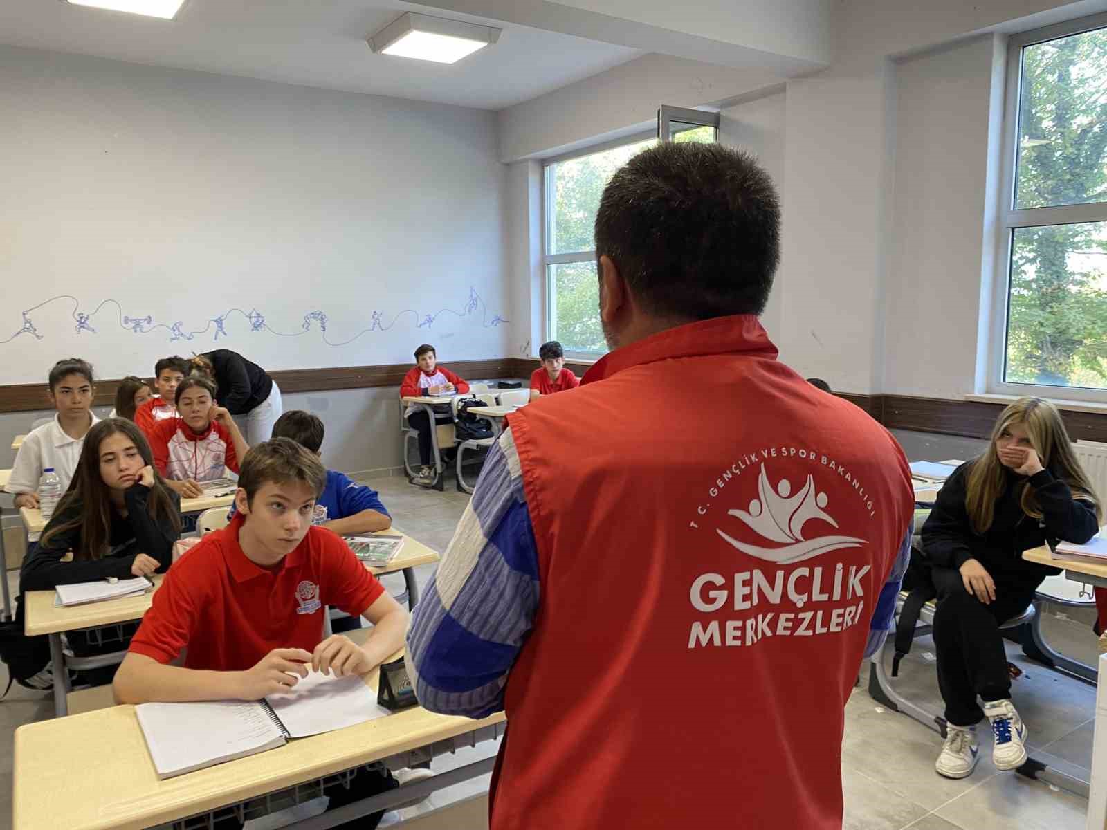 Yeni dönem kurs tanıtımları sürüyor