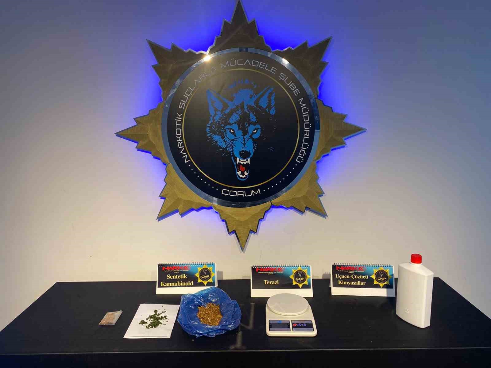 &Ccedil;orum polisinden uyuşturucu operasyonu
