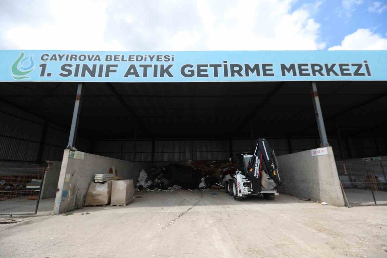 Tonlarca atık geri d&ouml;n&uuml;ş&uuml;me kazandırıldı

