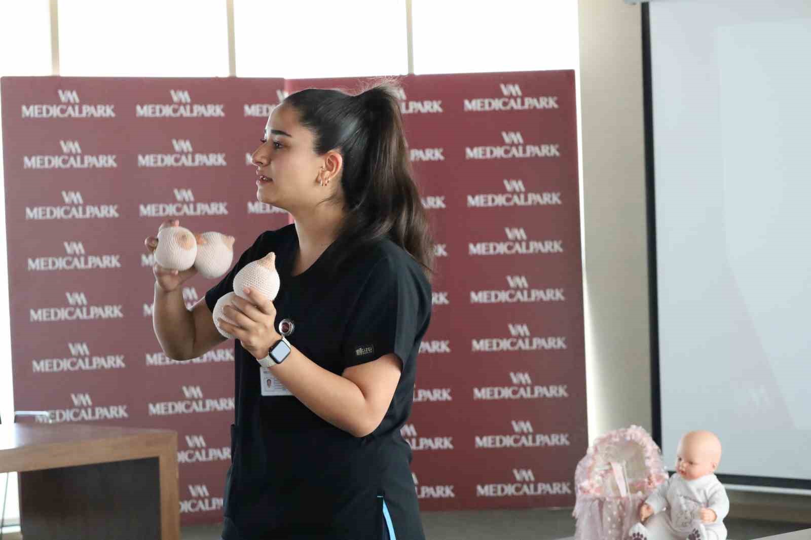 &Ccedil;ocuk Sağlığı ve Hastalıkları Uzmanı Do&ccedil;. Dr. Ahmet Sami Yazar: "Bebeğin sağlıklı gelişimi i&ccedil;in anne s&uuml;t&uuml; şarttır"
