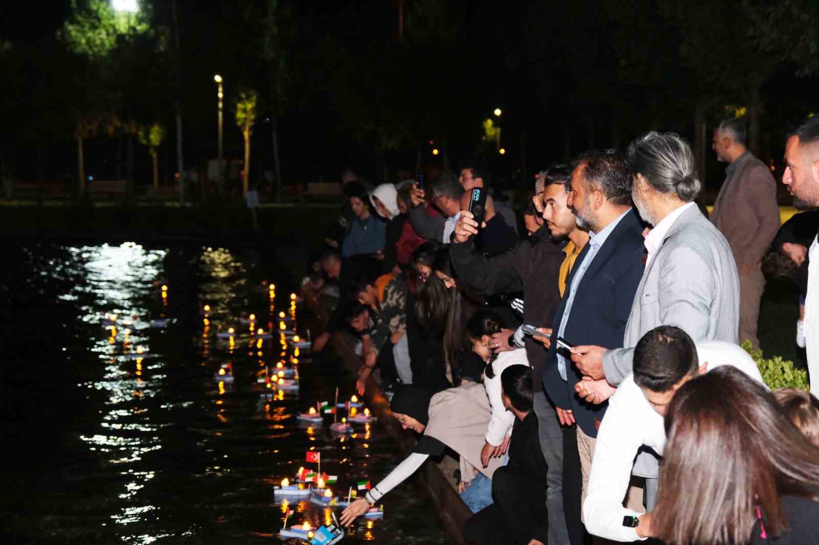 Çorum’da maket gemiler Filistin için suya bırakıldı