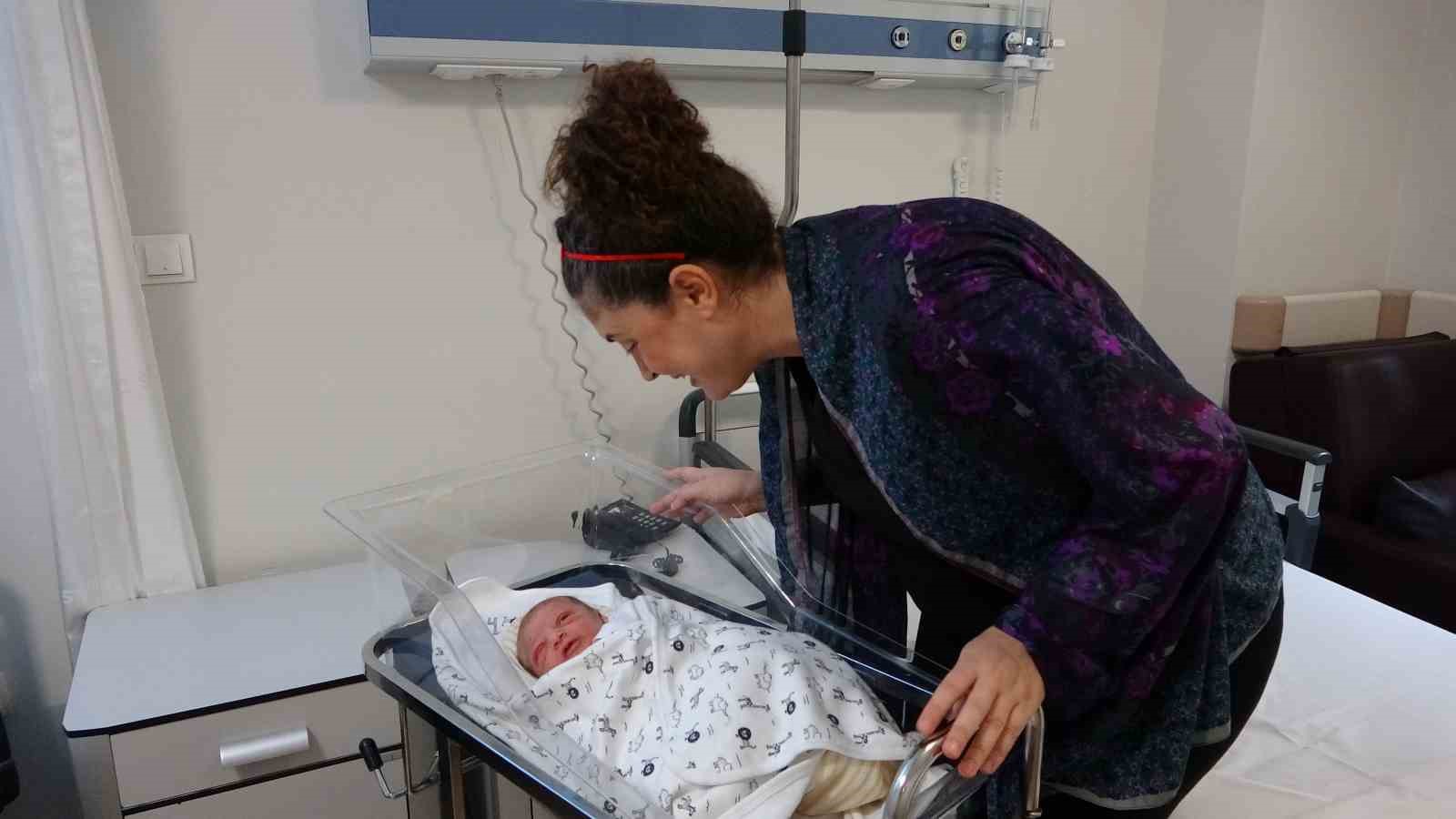 Zeynep Kamil Hastanesi&rsquo;nde anne adayları normal doğuma teşvik ediliyor
