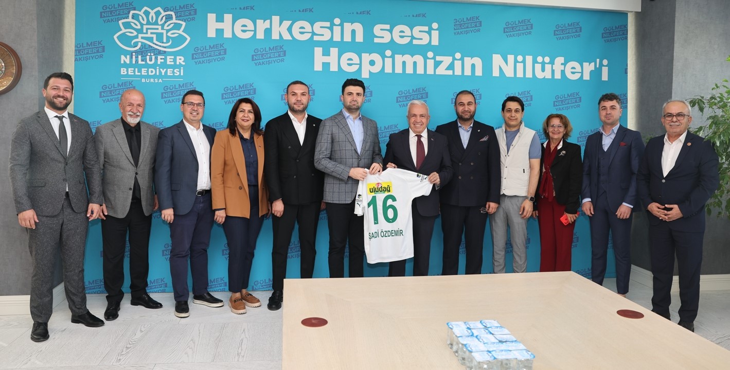 Bursaspor yönetiminden Başkan Şadi Özdemir’e ziyaret
