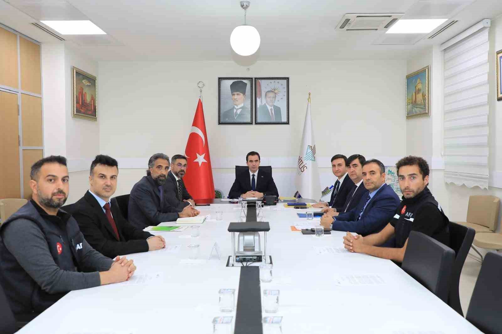 Vali Karakaya &lsquo;Uluslararası Afet Risklerinin Azaltılması G&uuml;n&uuml;&rsquo; toplantısına katıldı
