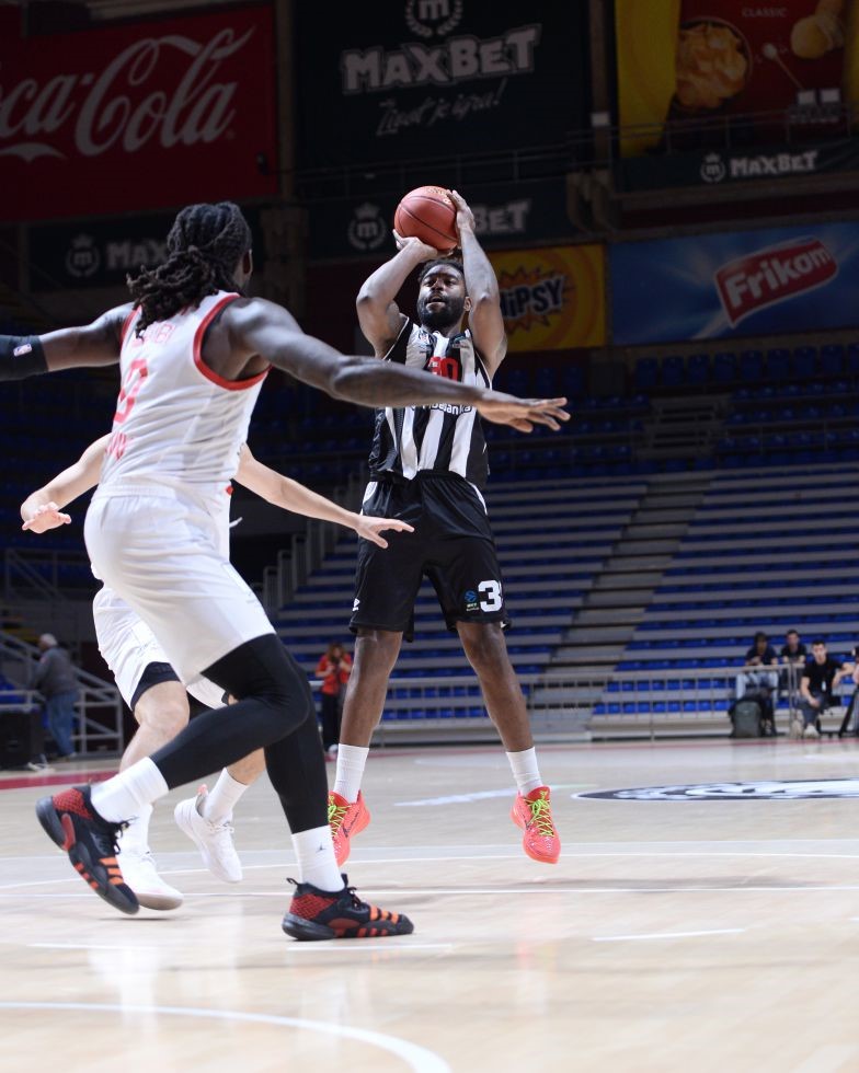 EuroCup: Beşiktaş: 87 - Hapoel Tel Aviv: 101