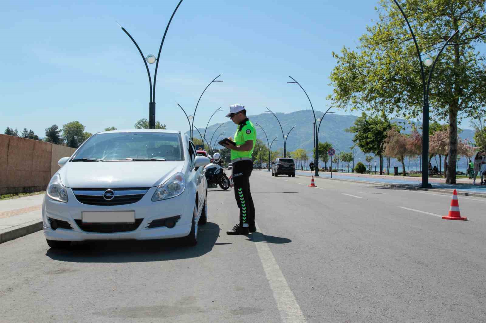 Ordu’da bir haftada 15 binden fazla araç ve sürücüsü denetlendi