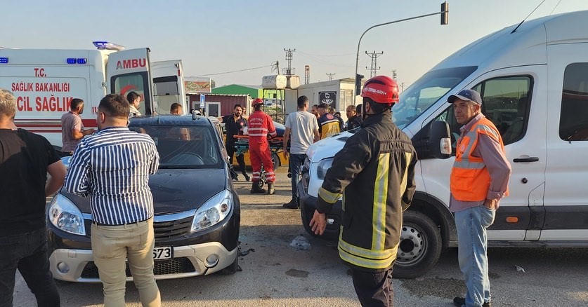 Antakya’da trafik kazası: 2 yaralı