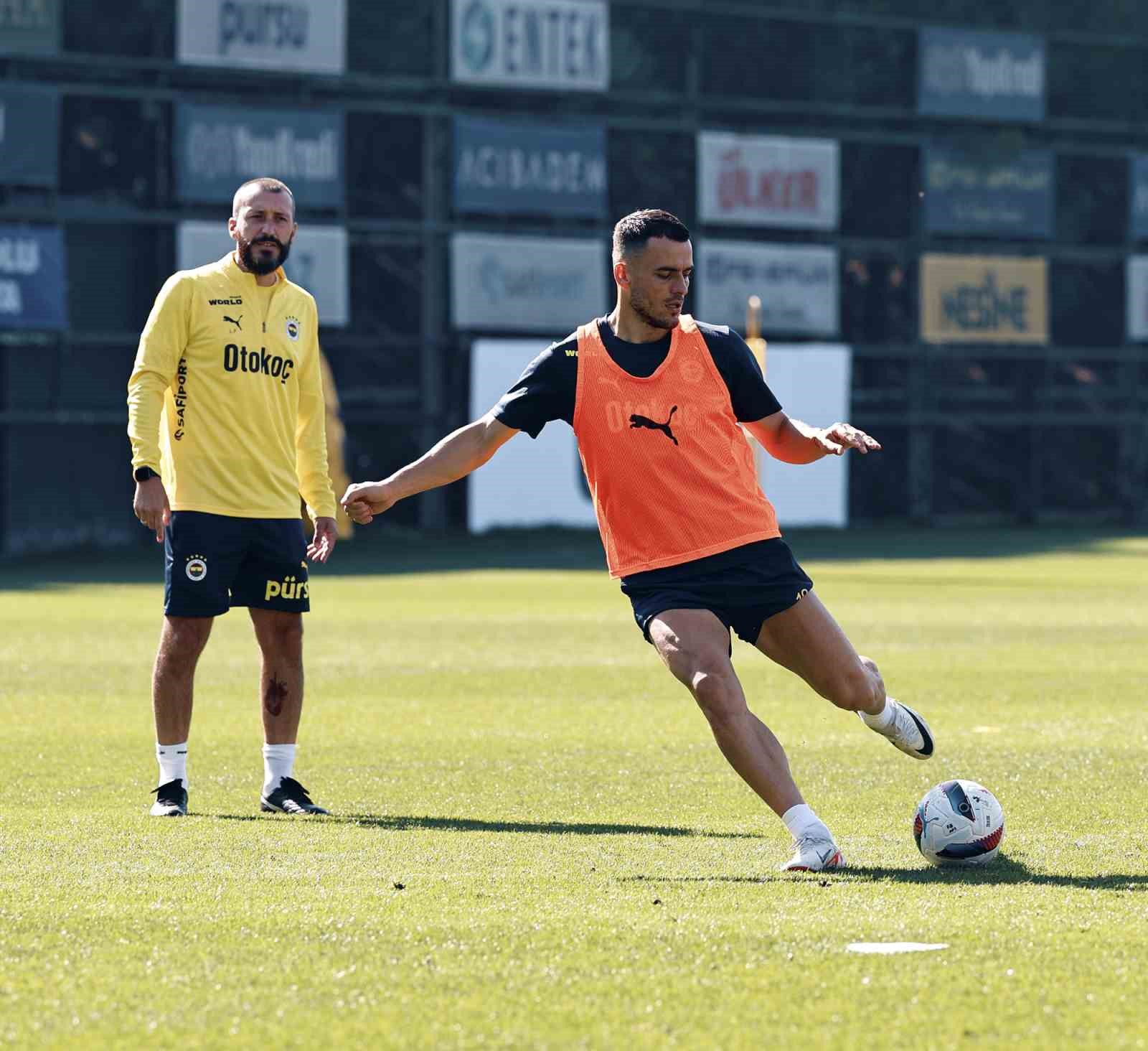 Fenerbahçe, Samsunspor maçı hazırlıklarına devam etti