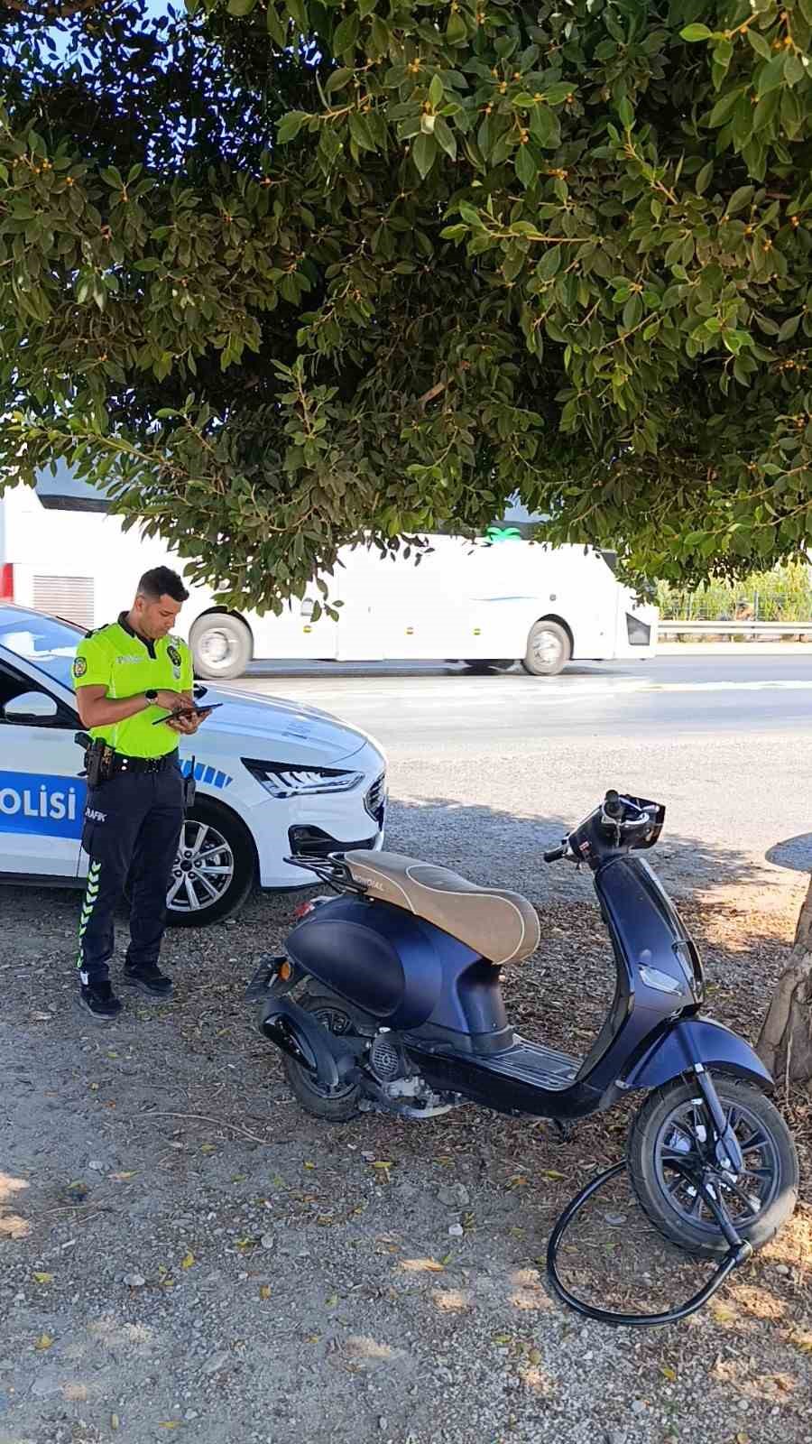 Yola dökülen mazot, kazalara neden oldu
