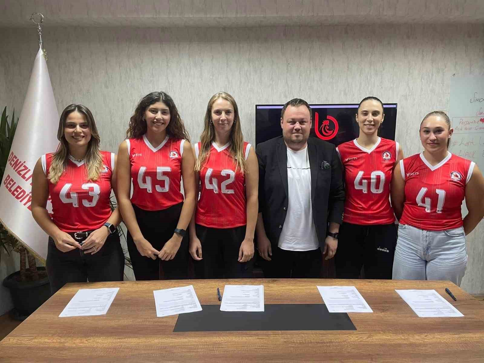 Denizli Büyükşehir Belediyesporun kızları sezona iddialı hazırlanıyor