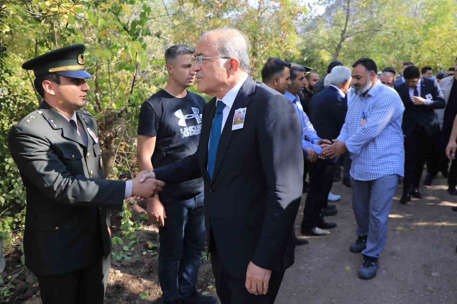 Şehit cenazesine katılan Bakan Yardımcısı Alpay: ’’Terörün kökünü kazıdık, kazımaya devam ediyoruz’’