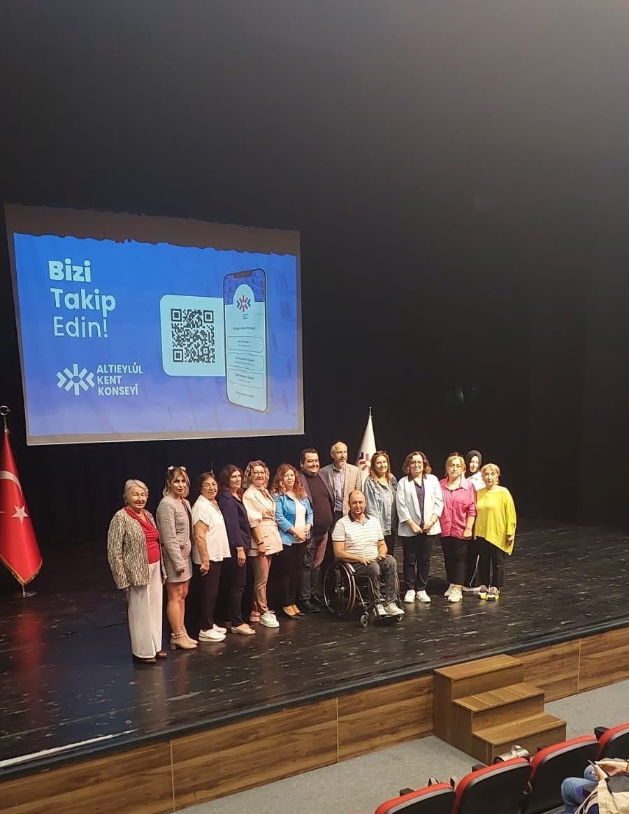 Altıeyl&uuml;l Engelsiz Kadın Meclisinde Nazlı Karag&ouml;z başkanlığa se&ccedil;ildi
