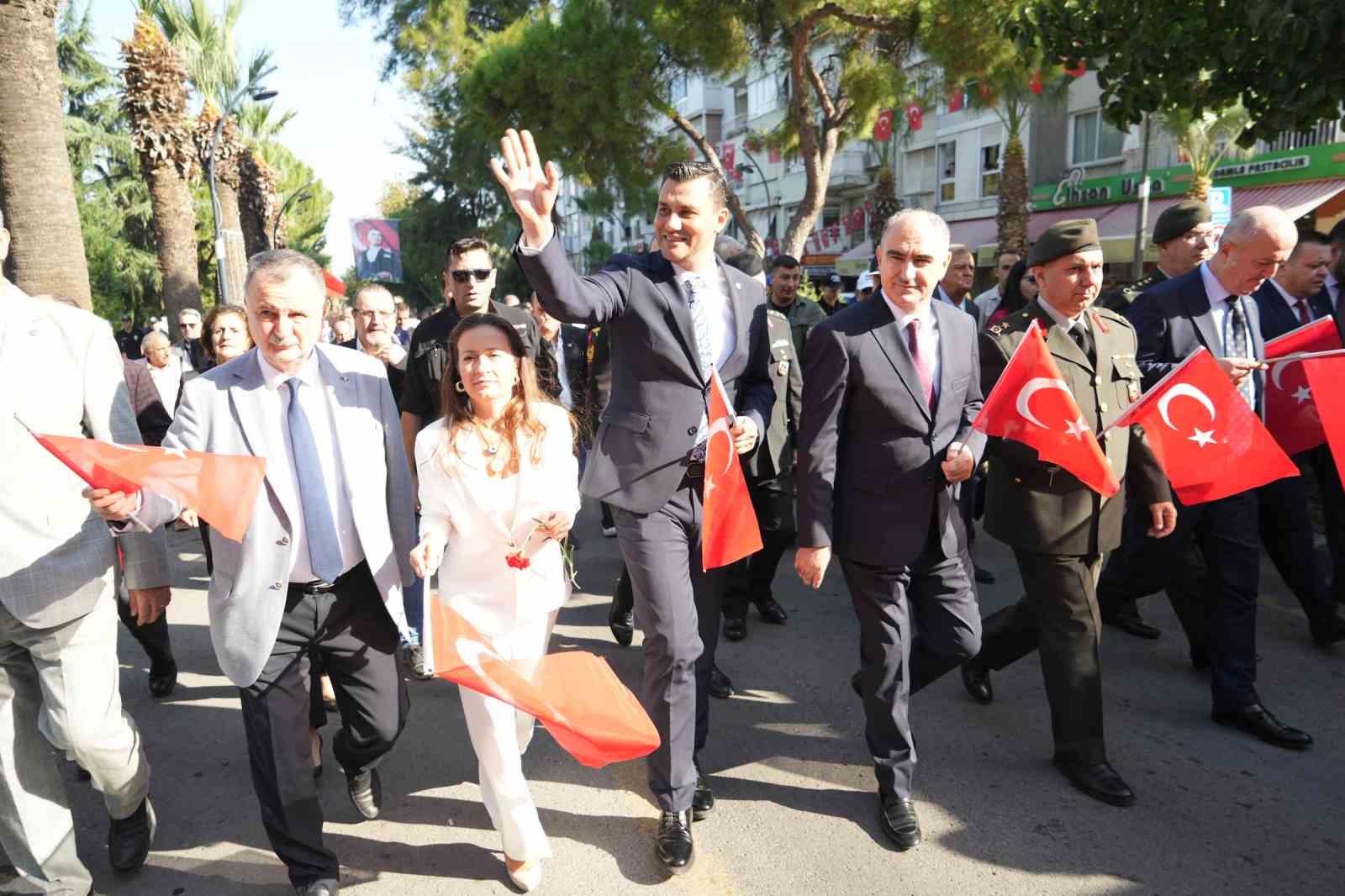 Atat&uuml;rk&rsquo;&uuml;n Manisa&rsquo;ya gelişinin 99. yıl d&ouml;n&uuml;m&uuml; kutlandı
