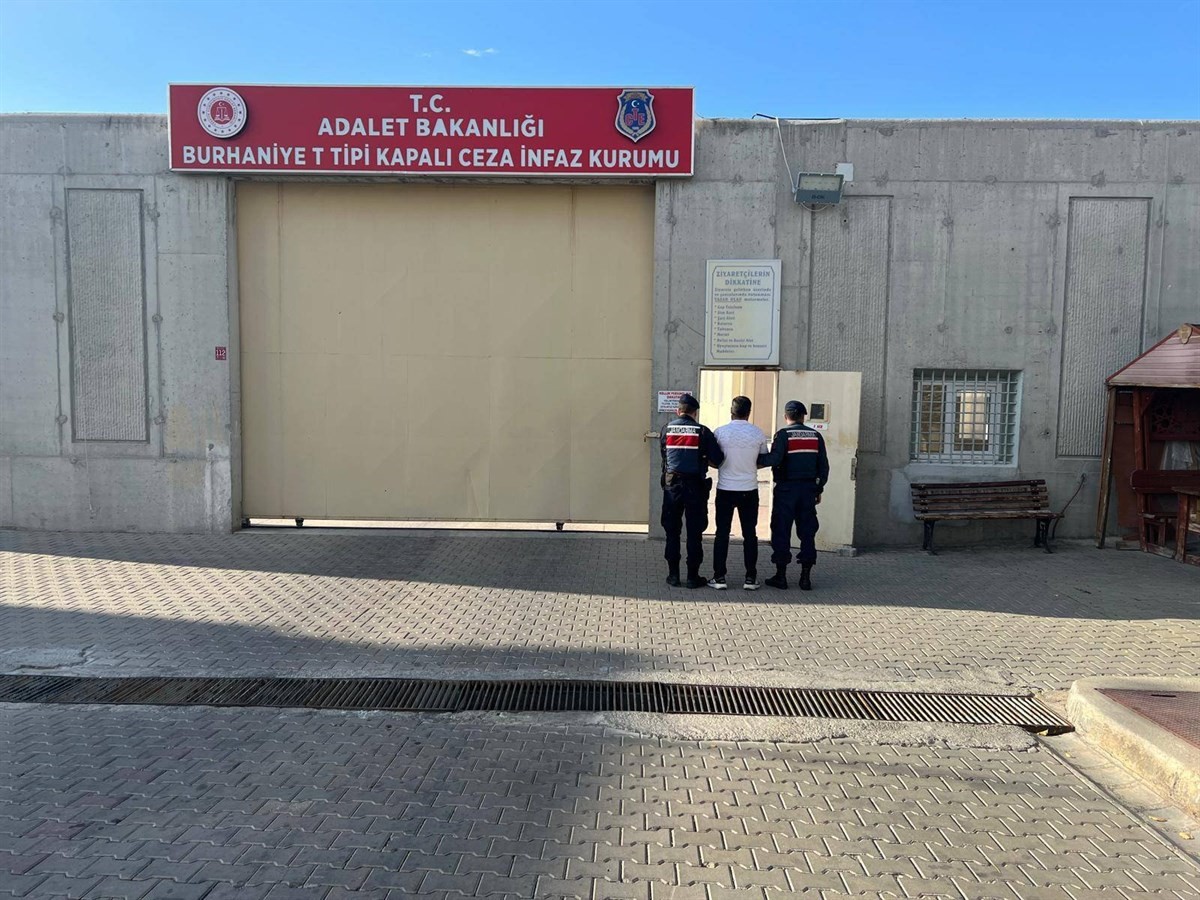 22 yıl kesinleşmiş hapis cezası bulunan kişi jandarma tarafından yakalandı