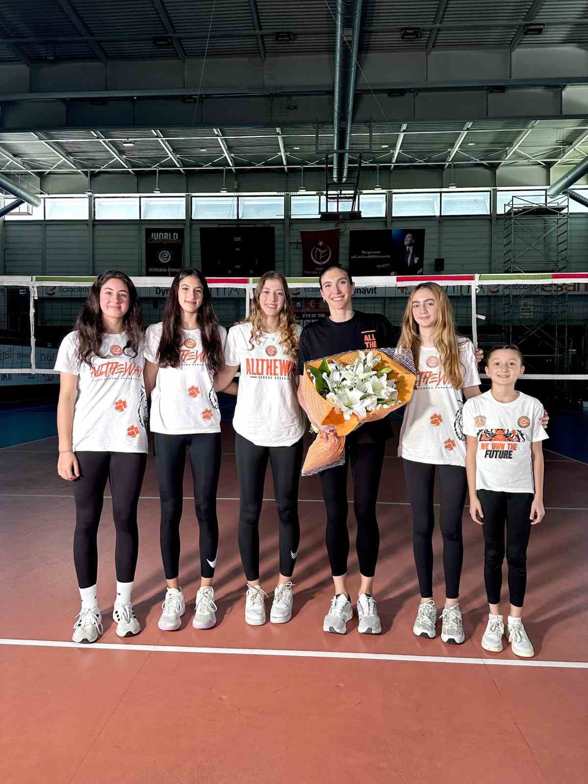 Eczacıbaşı Dynavit&rsquo;den pas&ouml;r&uuml;n hikayesi: Naz Aydemir Akyol ile geleceğe paslar
