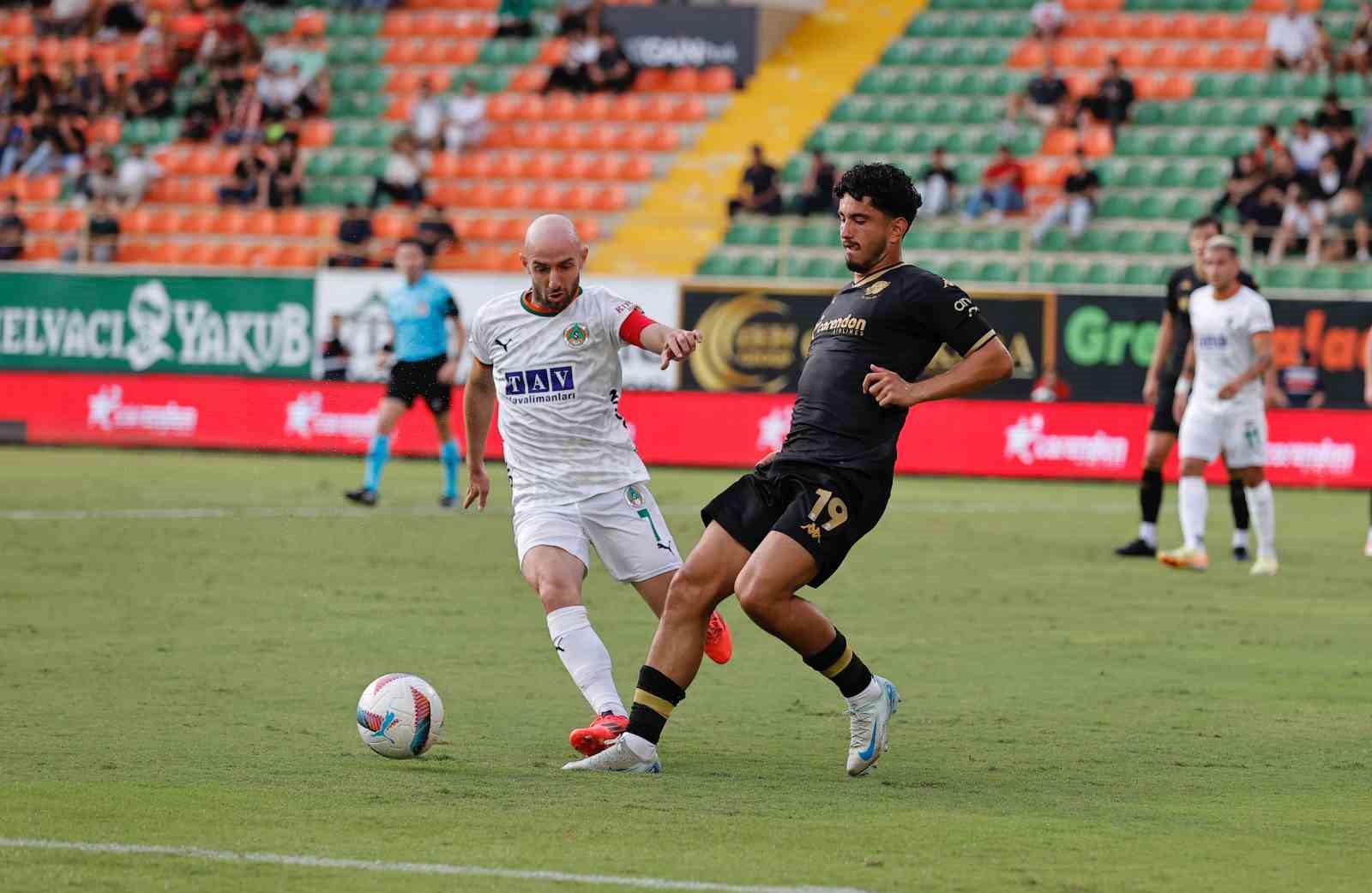 Hazırlık ma&ccedil;ı: Alanyaspor: 0 - Hull City: 2
