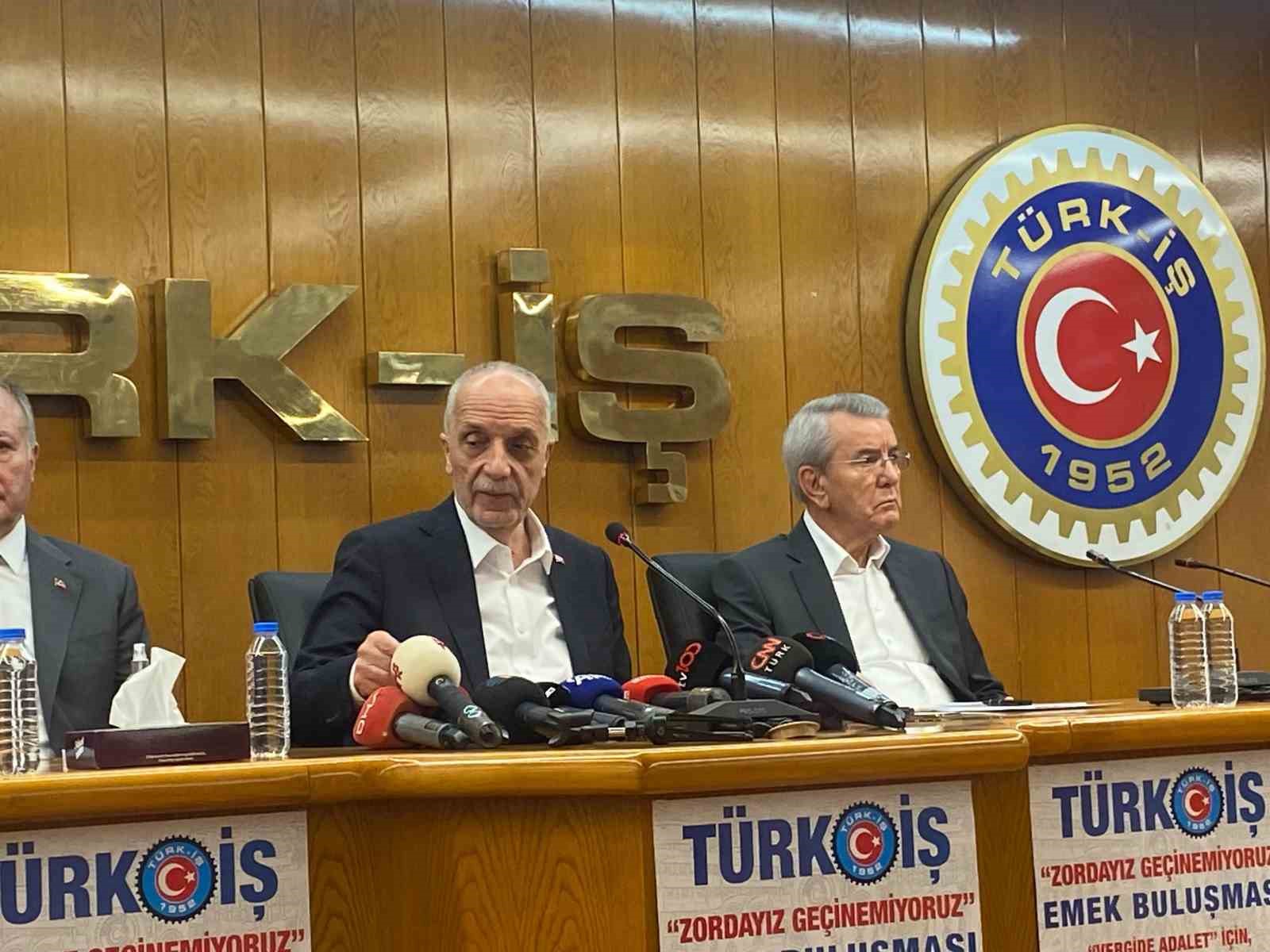 TÜRK-İŞ Genel Başkanı Atalay: “Anayasa değişikliğine hiç kimsenin ihtiyacı yoksa işçinin, işsizin, kadının, çocuğun ihtiyacı var"
