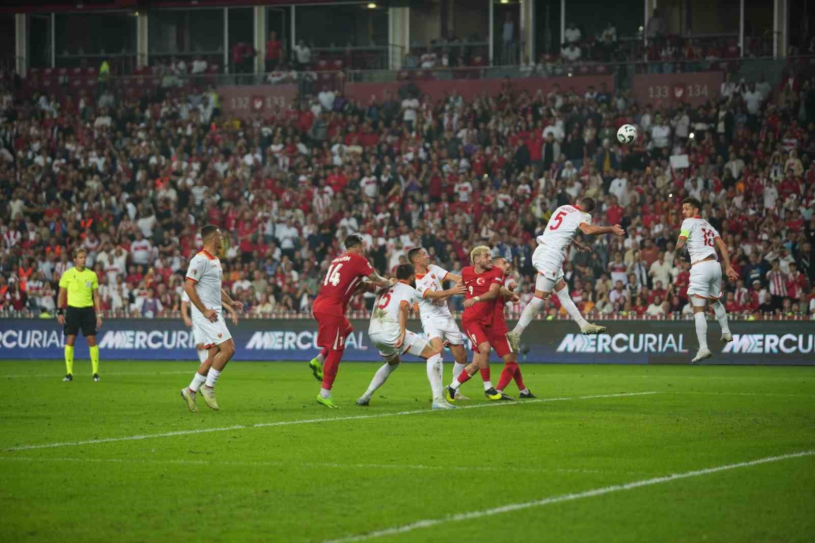 UEFA Uluslar Ligi: Türkiye: 0 - Karadağ: 0 (Maç devam ediyor)
